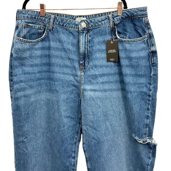 Forever 21 NWT Mid Rise Curvy Fit Straight Leg Jeans Size 18 - Picture 2 of 8